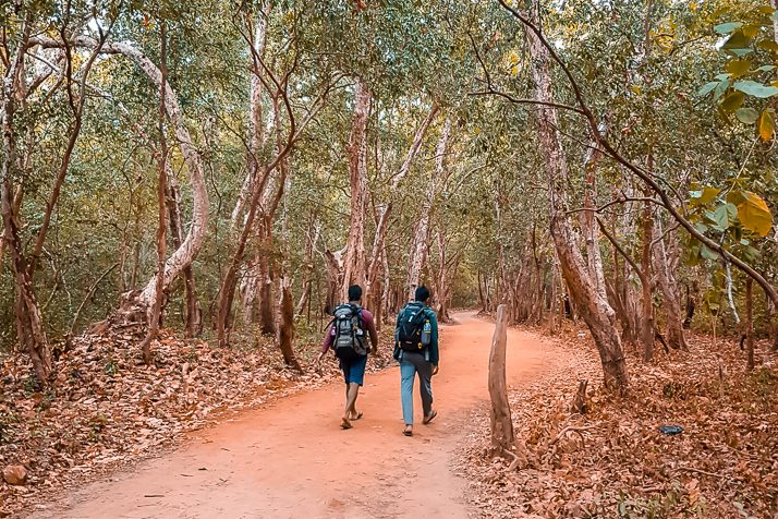 Morning walk Kataragama Pada Yatra